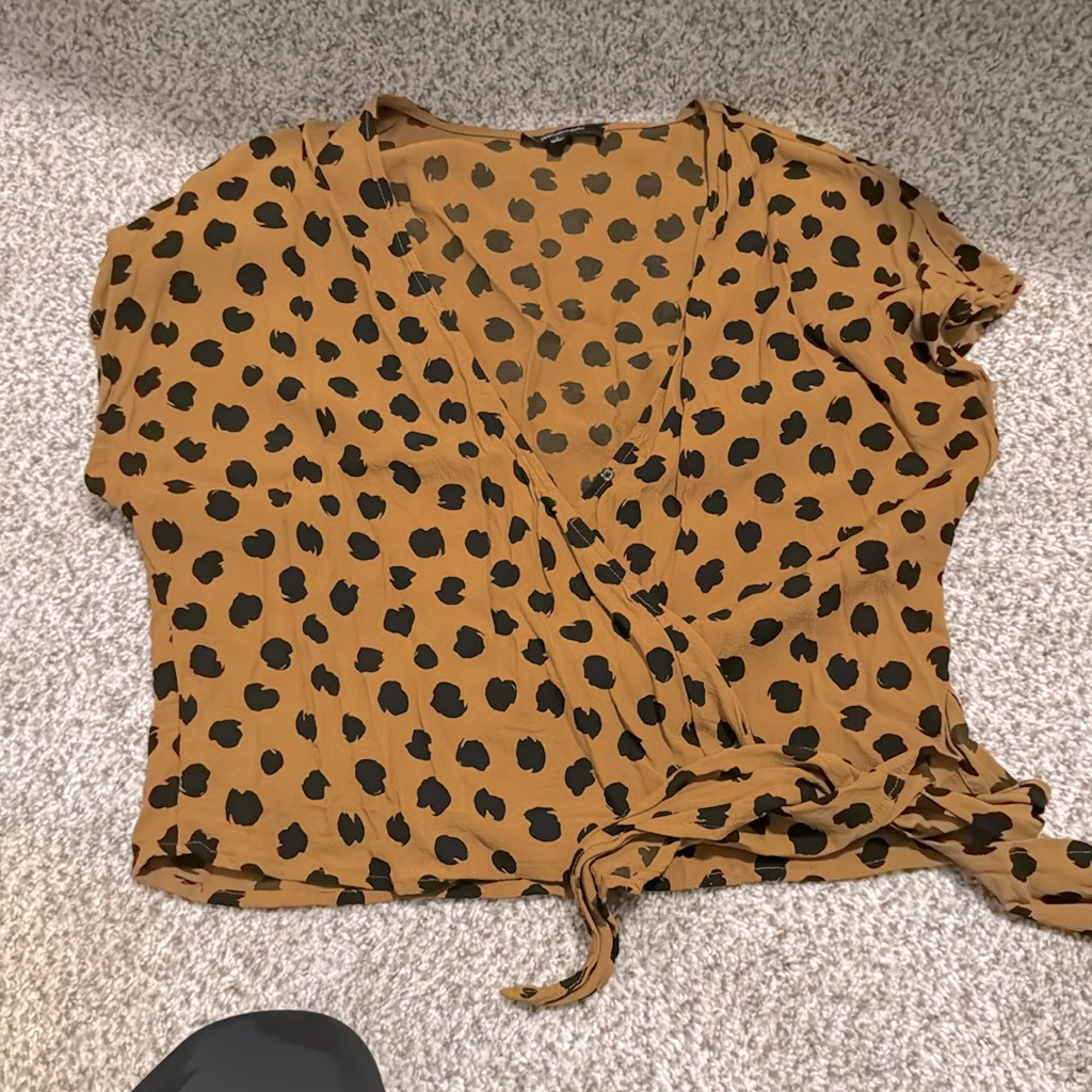 Patterned Wrap/Tie Top